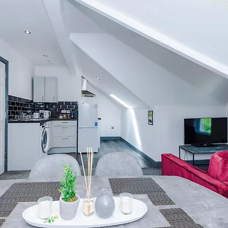 Bright 1-bed Near Centre Appartement